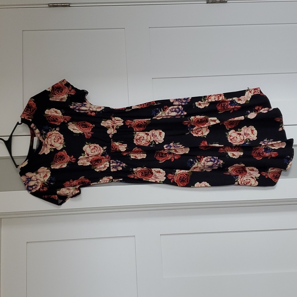 Reborn J black floral midi dress